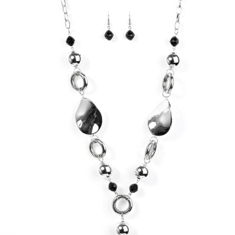 Paparazzi Blockbuster Total Eclipse of the Heart Necklace & Earring Set